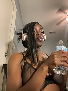 wishwashhy22 online show from March 12, 4:51 am