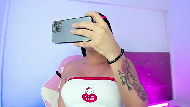 Snapshot of OSORIOMAFE chatting on October 30, 7:54 am OSORIOMAFE online show from October 30, 7:54 am