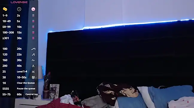 andrewmhilton  online show from March 20, 11:34 pm