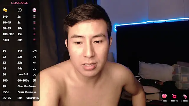 andrewmhilton  online show from September 11, 7:19 am