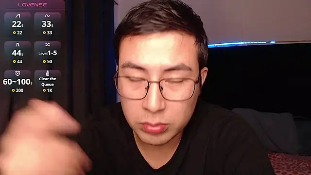 andrewmhilton  online show from January 16, 6:06 am