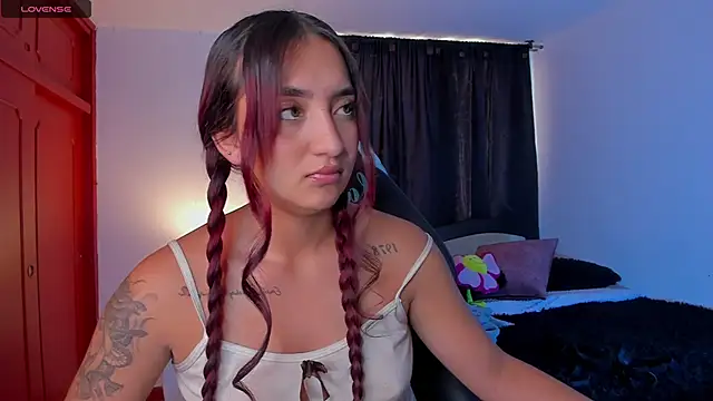 Snapshot of _Tammyy chatting on December 11, 7:14 pm  Tammyy online show from December 11, 7:14 pm