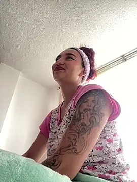 Snapshot of _Tammyy chatting on February 28, 7:14 pm  Tammyy online show from February 28, 7:14 pm