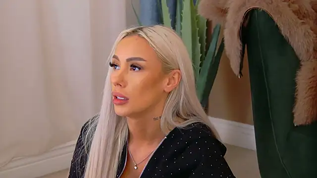 Bailey Rush online show from November 19, 5:57 pm