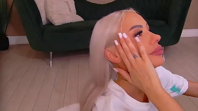 Bailey Rush online show from March 27, 6:40 pm