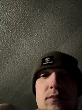 Snapshot of Midwestalpha chatting on February 15, 6:02 am Midwestalpha online show from February 15, 6:02 am