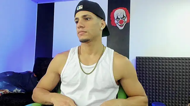 jhonnysnow17 online show from February 8, 8:09 am