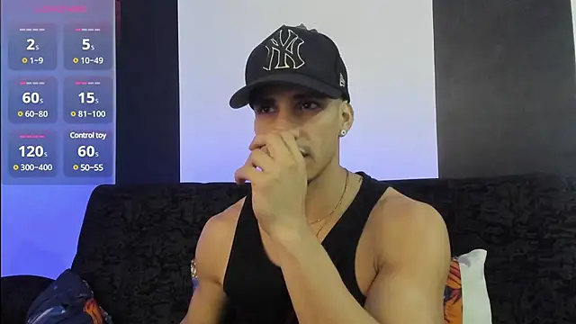 jhonnysnow17 online show from March 3, 9:44 am