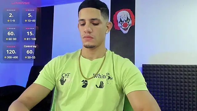 jhonnysnow17 online show from March 6, 5:46 am