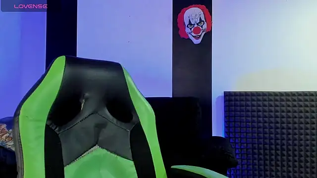 jhonnysnow17 online show from March 8, 1:25 pm