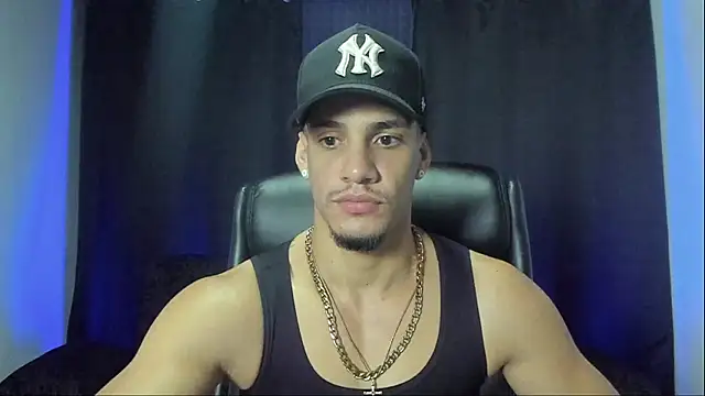 jhonnysnow17 online show from October 12, 11:04 pm