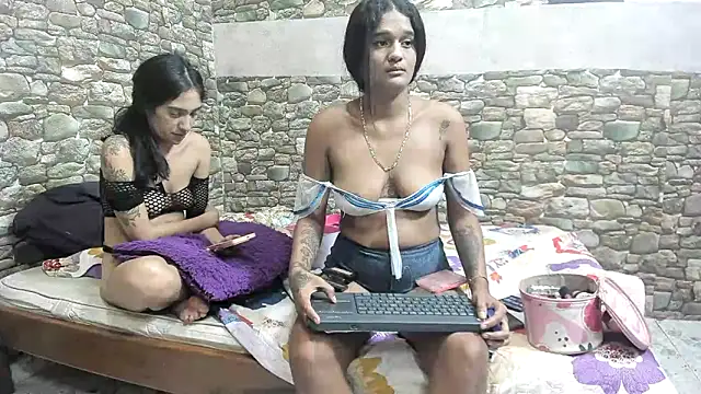 chicamir22 online show from December 24, 12:11 am