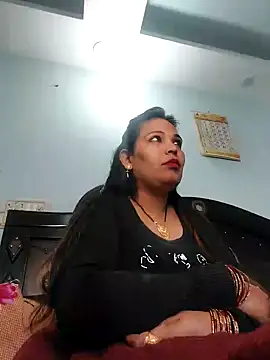 Snapshot of Poojabhabi101 chatting on December 13, 6:00 am Poojabhabi101 online show from December 13, 6:00 am