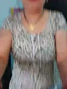 Snapshot of Poojabhabi101 chatting on December 15, 5:56 am Poojabhabi101 online show from December 15, 5:56 am