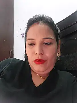 Snapshot of Poojabhabi101 chatting on January 31, 7:18 am Poojabhabi101 online show from January 31, 7:18 am