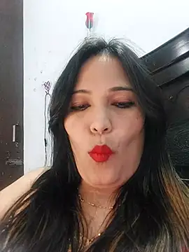 Snapshot of Poojabhabi101 chatting on February 22, 5:55 am Poojabhabi101 online show from February 22, 5:55 am