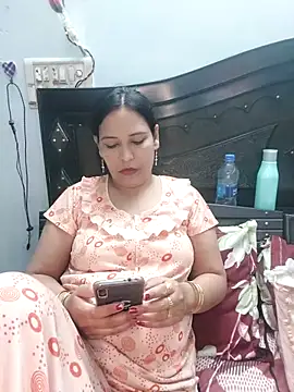 Snapshot of Poojabhabi101 chatting on March 20, 2:53 pm Poojabhabi101 online show from March 20, 2:53 pm