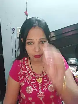 Snapshot of Poojabhabi101 chatting on March 23, 5:43 am Poojabhabi101 online show from March 23, 5:43 am