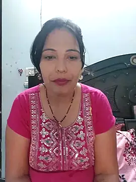 Snapshot of Poojabhabi101 chatting on October 13, 7:19 am Poojabhabi101 online show from October 13, 7:19 am