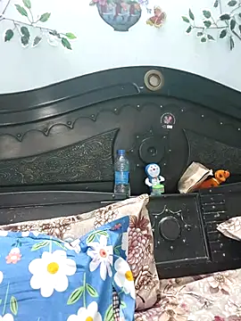 Snapshot of Poojabhabi101 chatting on October 25, 6:21 am Poojabhabi101 online show from October 25, 6:21 am