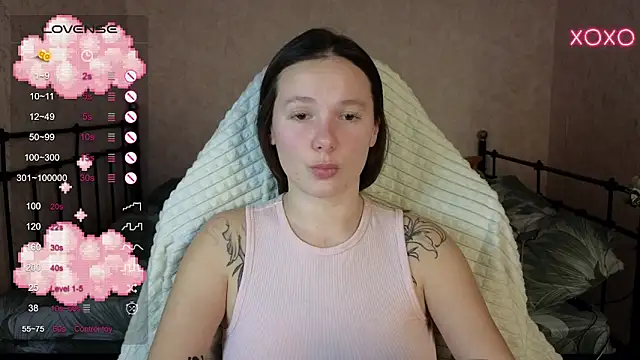 lil luna x online show from January 26, 5:13 pm