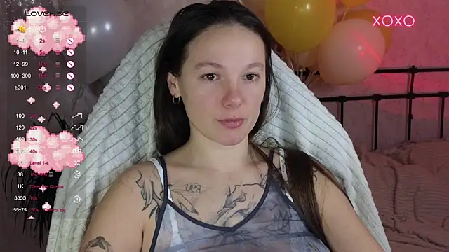 lil luna x online show from February 2, 8:18 pm