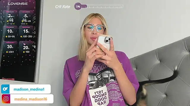 Snapshot of Madison_Medina chatting on December 26, 2:01 am Madison Medina online show from December 26, 2:01 am