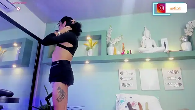 mal x online show from March 15, 5:19 am