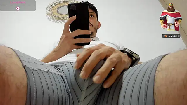 Snapshot of alejandro_stark chatting on December 21, 9:23 am alejandro stark online show from December 21, 9:23 am