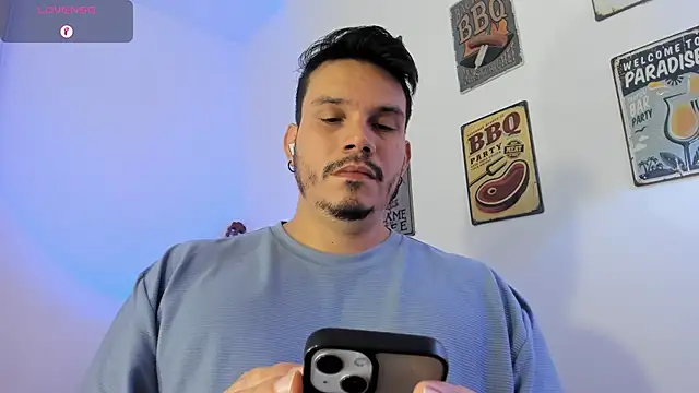 Snapshot of alejandro_stark chatting on February 16, 9:49 am alejandro stark online show from February 16, 9:49 am