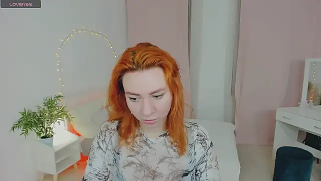 Snapshot of melissa_adamss chatting on December 8, 4:28 pm melissa adamss online show from December 8, 4:28 pm