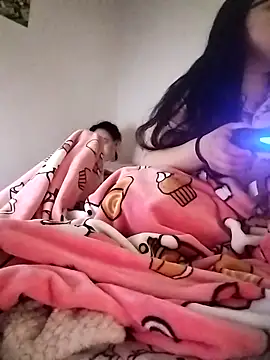 LiverandBrat77 online show from January 6, 9:29 pm