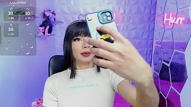 hurrencam online show from March 5, 1:06 pm