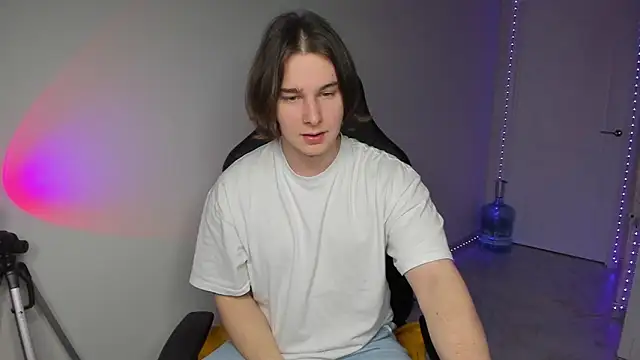 Vincent Strong online show from December 28, 1:38 pm