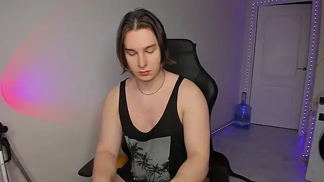 Vincent Strong online show from January 10, 6:31 am