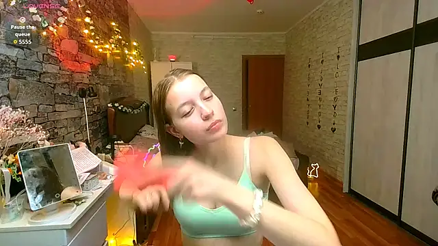   Aphrodita  wow   online show from March 3, 4:46 pm