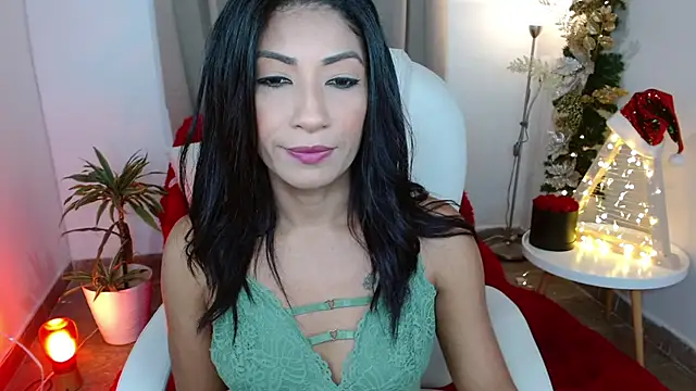 Snapshot of sofia_perez___ chatting on December 16, 10:56 pm sofia perez online show from December 16, 10:56 pm