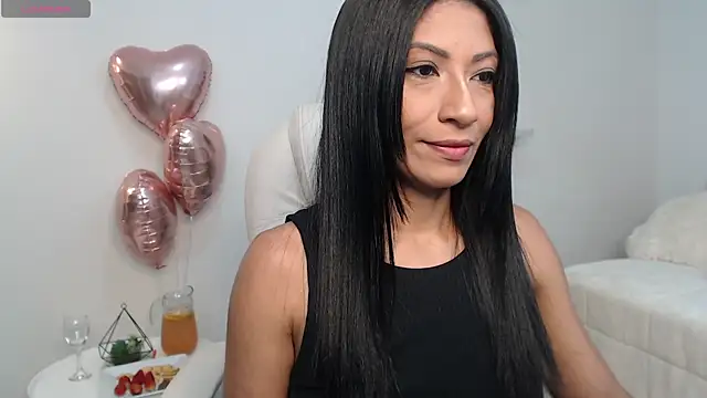 Snapshot of sofia_perez___ chatting on September 21, 7:37 pm sofia perez online show from September 21, 7:37 pm