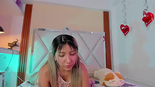 Happy tits online show from February 7, 9:58 pm