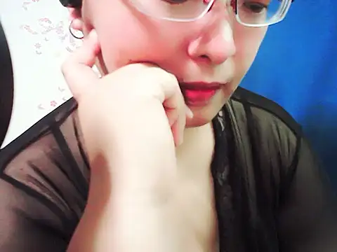 Snapshot of xiaorou-z chatting on March 13, 3:39 pm xiaorou-z online show from March 13, 3:39 pm