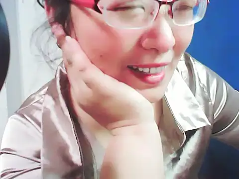 Snapshot of xiaorou-z chatting on March 21, 5:12 pm xiaorou-z online show from March 21, 5:12 pm