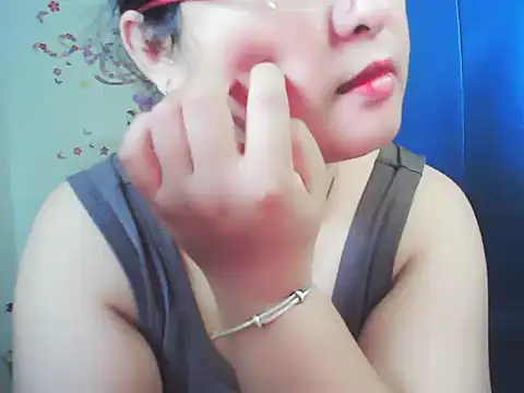 Snapshot of xiaorou-z chatting on October 11, 6:34 am xiaorou-z online show from October 11, 6:34 am