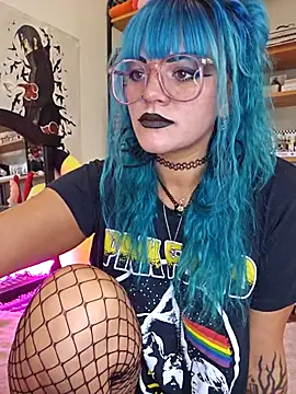 Snapshot of anyalikestosuck chatting on November 6, 9:05 pm anyalikestosuck online show from November 6, 9:05 pm