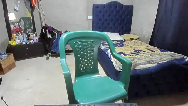 mature  bigboobs   online show from December 4, 6:50 pm