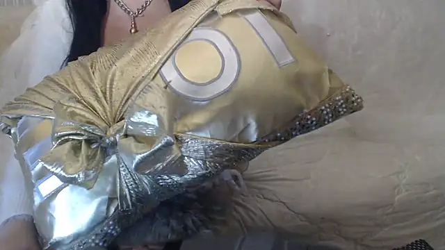 Mia-Montal777 online show from December 14, 3:01 am