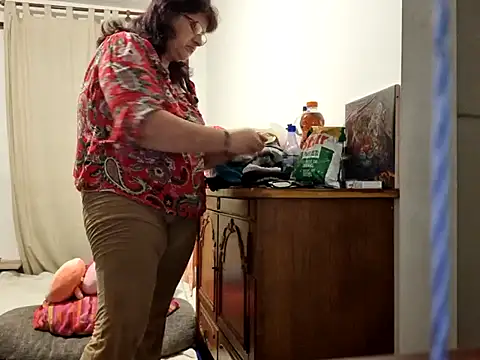 Snapshot of Samantha_Squirt@xh chatting on September 17, 8:32 pm Samantha Squirtxh online show from September 17, 8:32 pm