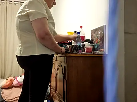 Snapshot of Samantha_Squirt@xh chatting on September 20, 12:44 am Samantha Squirtxh online show from September 20, 12:44 am