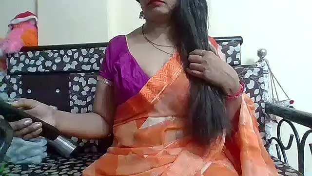 NautyBabe online show from November 27, 6:10 pm