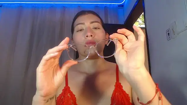 DaMikaela  online show from February 21, 6:48 pm