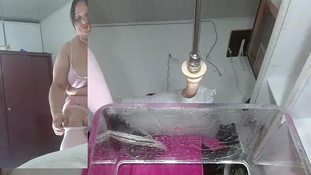 sammyEvans   online show from October 18, 2:25 am